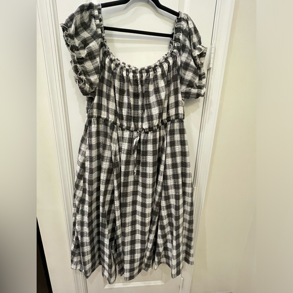 Torrid off shoulder gingham dress size 3 (22/24)